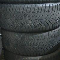 4 Pneumatici invernali KUMHO