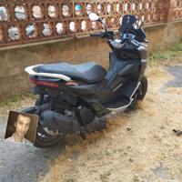 aprilia sr gt 125 2024 prezzo trattabile 