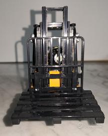 DIECAST 1/24, CARRELLO ELEVATORE IN LEGA W.B.