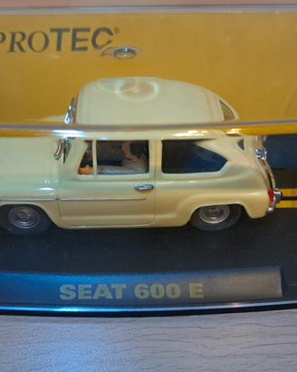 Slotcar Reprotec 1:32 Seat 600 E