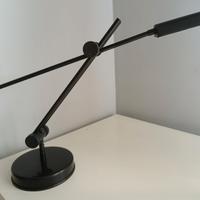 Lampada da scrivania nera orientabile VENETA LUMI