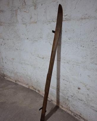 mensola sci in legno