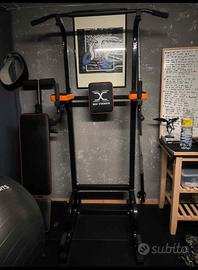 Stazione trazioni, tricipiti addominali