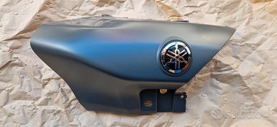 Carena destra serbatoio Yamaha Tracer 9