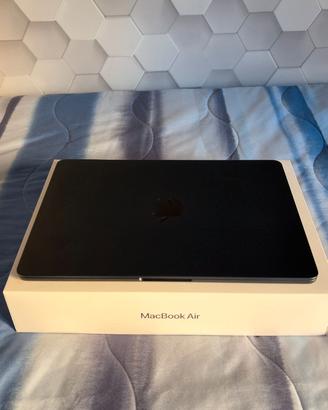 Apple MacBook Air 13" M3 (16GB RAM / 512GB SSD) -
