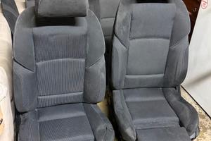 sedili interni in alcantara Bmw F11 M sport