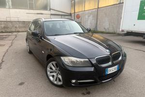 Bmw 318D Touring Edition 2011 Automatica