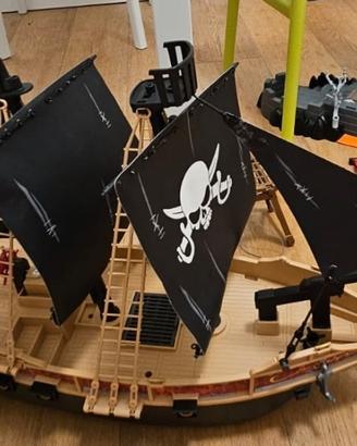 Galeone pirati Playmobil