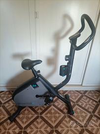 Cyclette  domyos essential 2