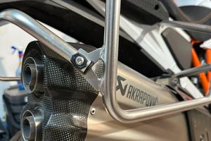 Scarico terminale akrapovic ktm super adventure