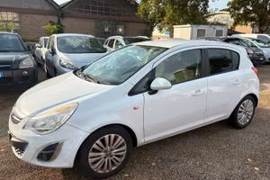 Opel Corsa 1.2 5 porte Cosmo