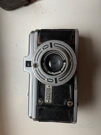 Fotocamera Vintage analigica argento Radix