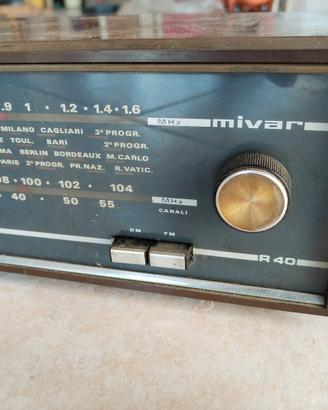 Radio d'epoca Vintage Mivar R 40 – Anni '60/'70