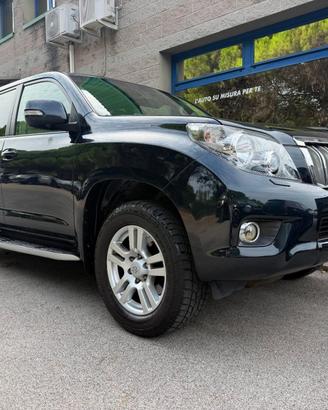 TOYOTA Land Cruiser 50 173CV 3.0 D-4D 7 POSTI IN