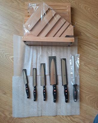 set di 6 coltelli con ceppo e tagliereTWIN Pollux 