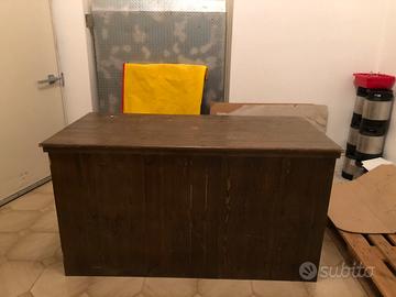 Bancone in pallet riciclato