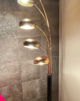 Lampada da terra piantana in stile Reggiani