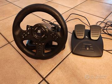 VOLANTE E PEDALI DI GIOCO PER CONSOLE