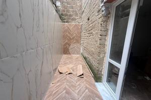 MONOLOCALE A CASERTA