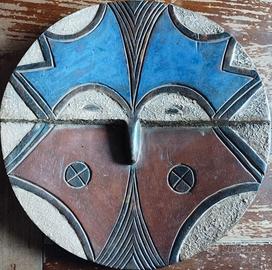 Vecchia Maschera Africana Teke Congo Colorata