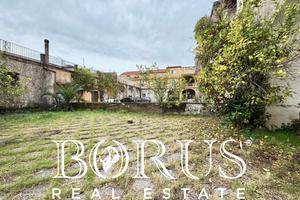 Corte storica nel centro di Orta di Atella