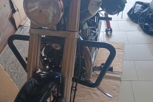 Triumph Speed master 900