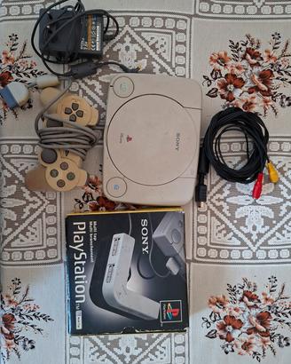 Console playstatio one più giochi 