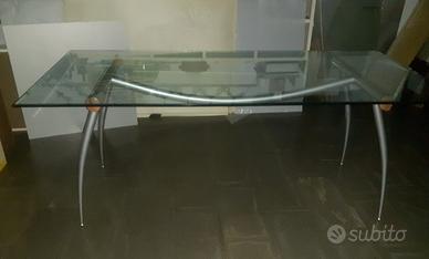 tavolo in cristallo