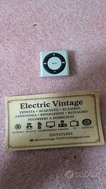 0441CNN-Apple iPod Shuffle 4 Grigio