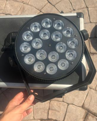 Kit  4 faretti PAR LED Gisdou XC-5116 18 LED RGBW