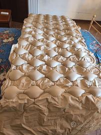 Materasso antidecubito e materasso in poliuretano