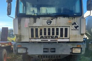 Astra 64 con Pompa marotta e Betoniera