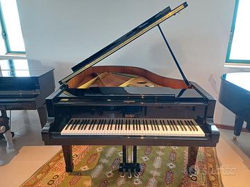 Pianoforte a coda PETROF 173