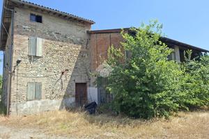 CASA INDIPENDENTE A SAN CESARIO SUL PANARO