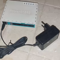 Mikrotik RouterBoard 750 5 porte +alimentatore