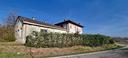 casa-indipendente-di-200-m²-con-5-locali-e-box-aut