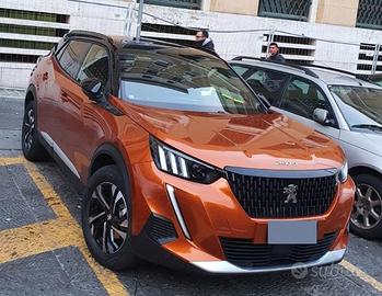 PEUGEOT 2008 GT automatica   km.  32.500