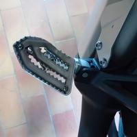 pedane passeggero per africatwin 1000 e 1100 adv