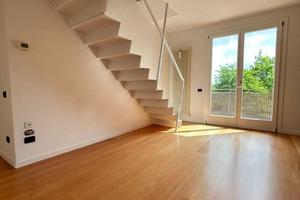 Appartamento di 106 m² con 3 locali e box auto a Z