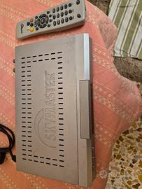 ricevitore satellitare. ,,SKYMASTER. + Telecomando