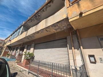 Villacidro - Bilivelli con loc. commerciale