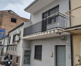 Appartamento su via Volta(Quattromiglia)