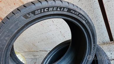 Michelin 245/40/18