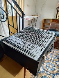 Mixer Behringer Eurorack MX 3242x 