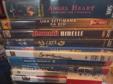 Ho un 100 di DVD e qualche videocassetta