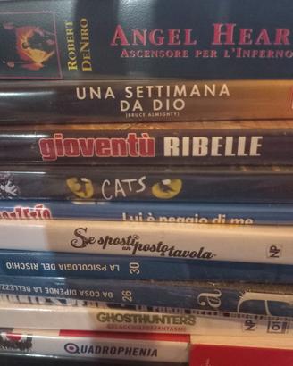 Ho un 100 di DVD e qualche videocassetta