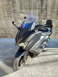 Yamaha Tmax 560