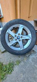 Gomme invernali più cerchi in lega Ford