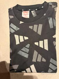 T-shirt Adidas taglia 14 anni