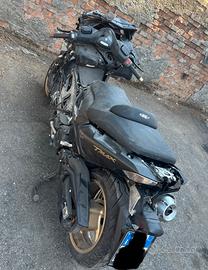Ricambi tmax 530
